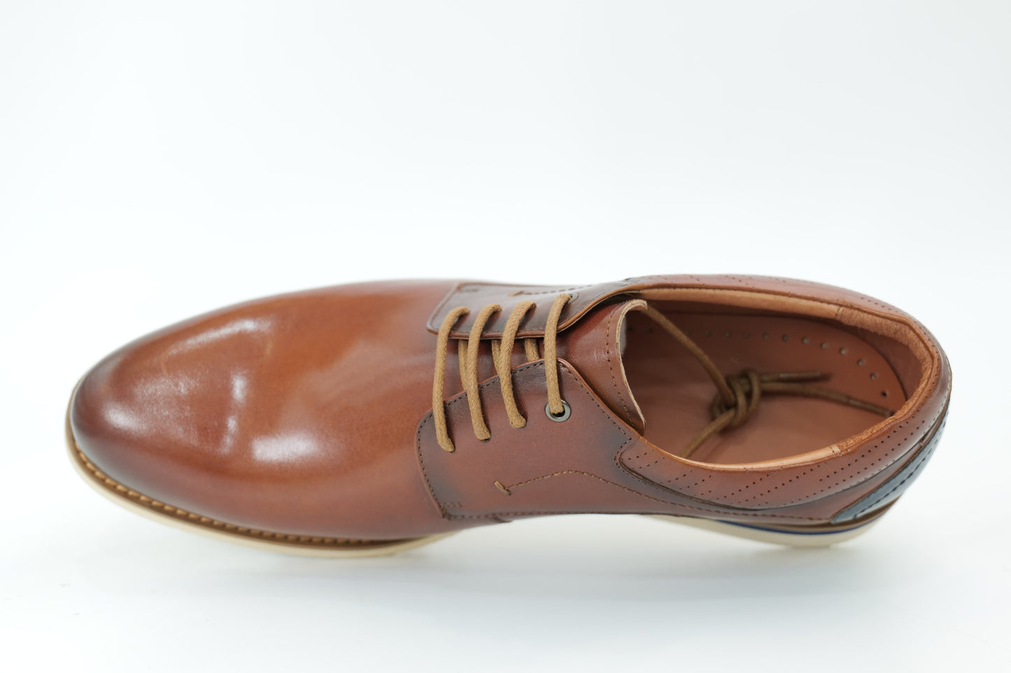 Casual shoes