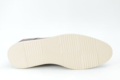 Casual shoes