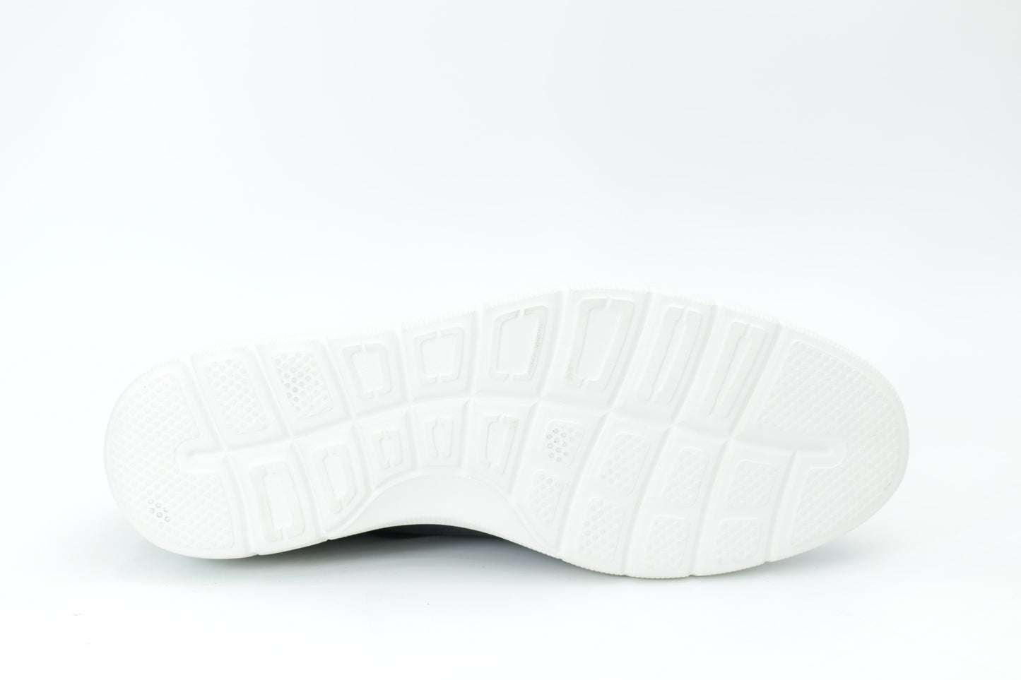Casual shoes