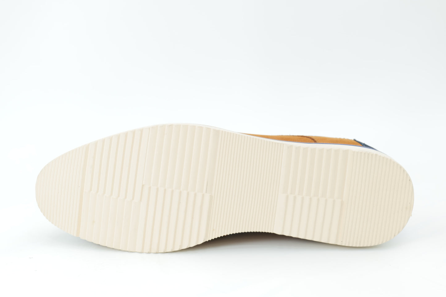 Casual shoes