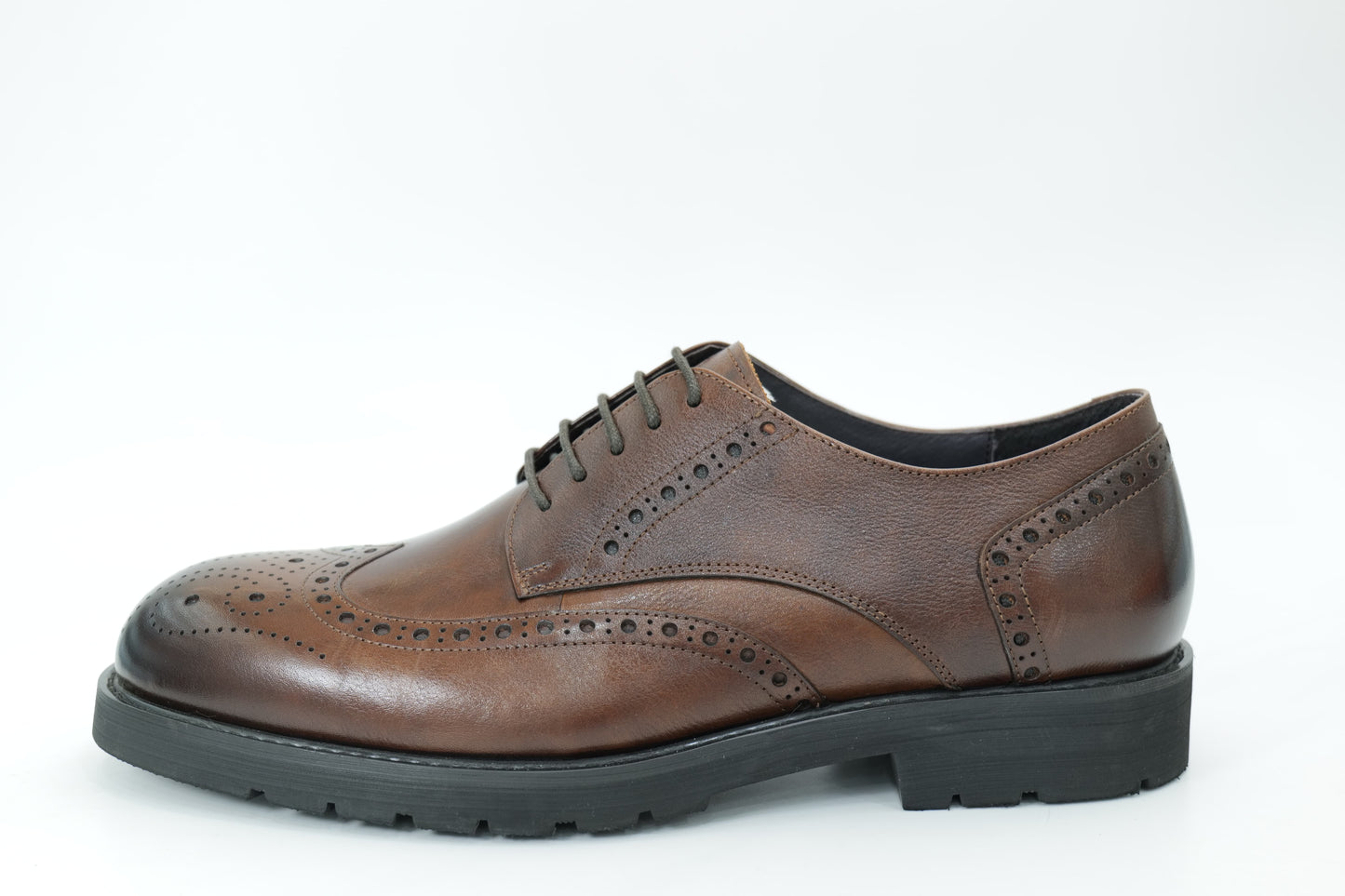 Casual shoes