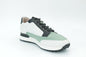 Sports shoes
