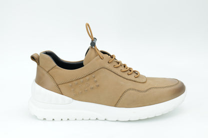 Sports shoes