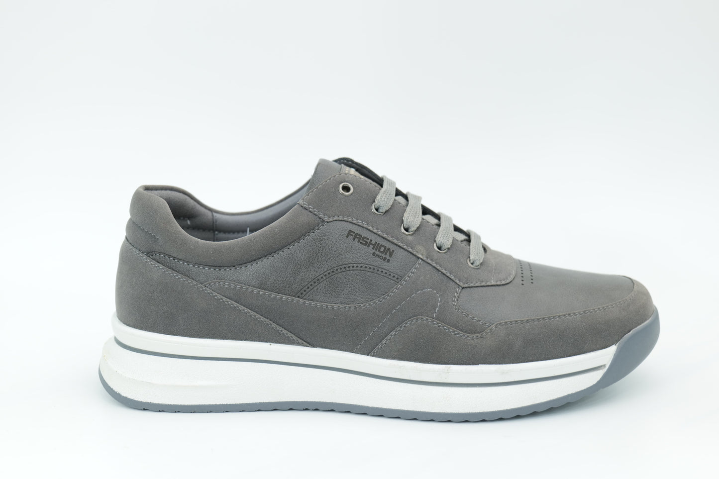 Sports shoes