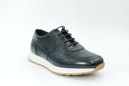 Sports shoes