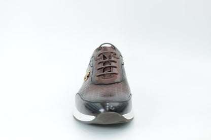 Sports shoes