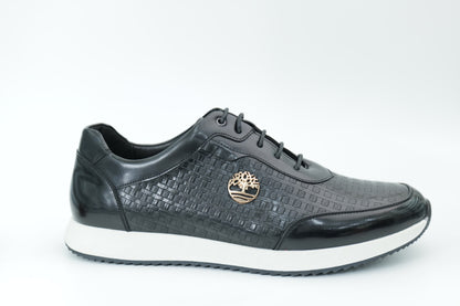 Sports shoes