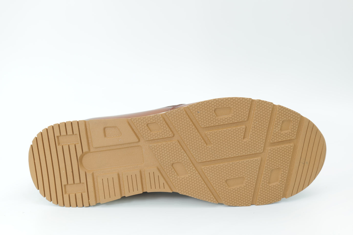 Sports shoes