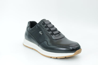 Sports shoes