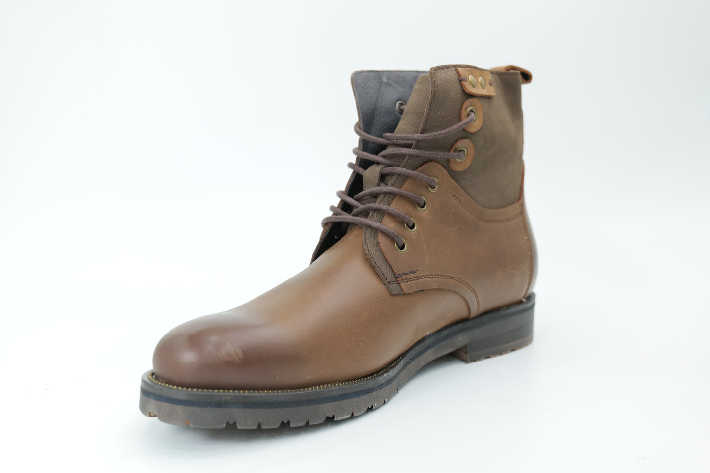 Mid-high boots