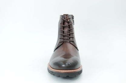 Mid-high boots