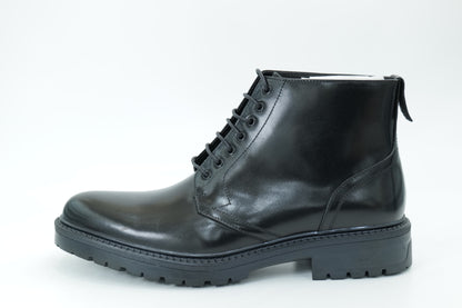 Mid-high boots
