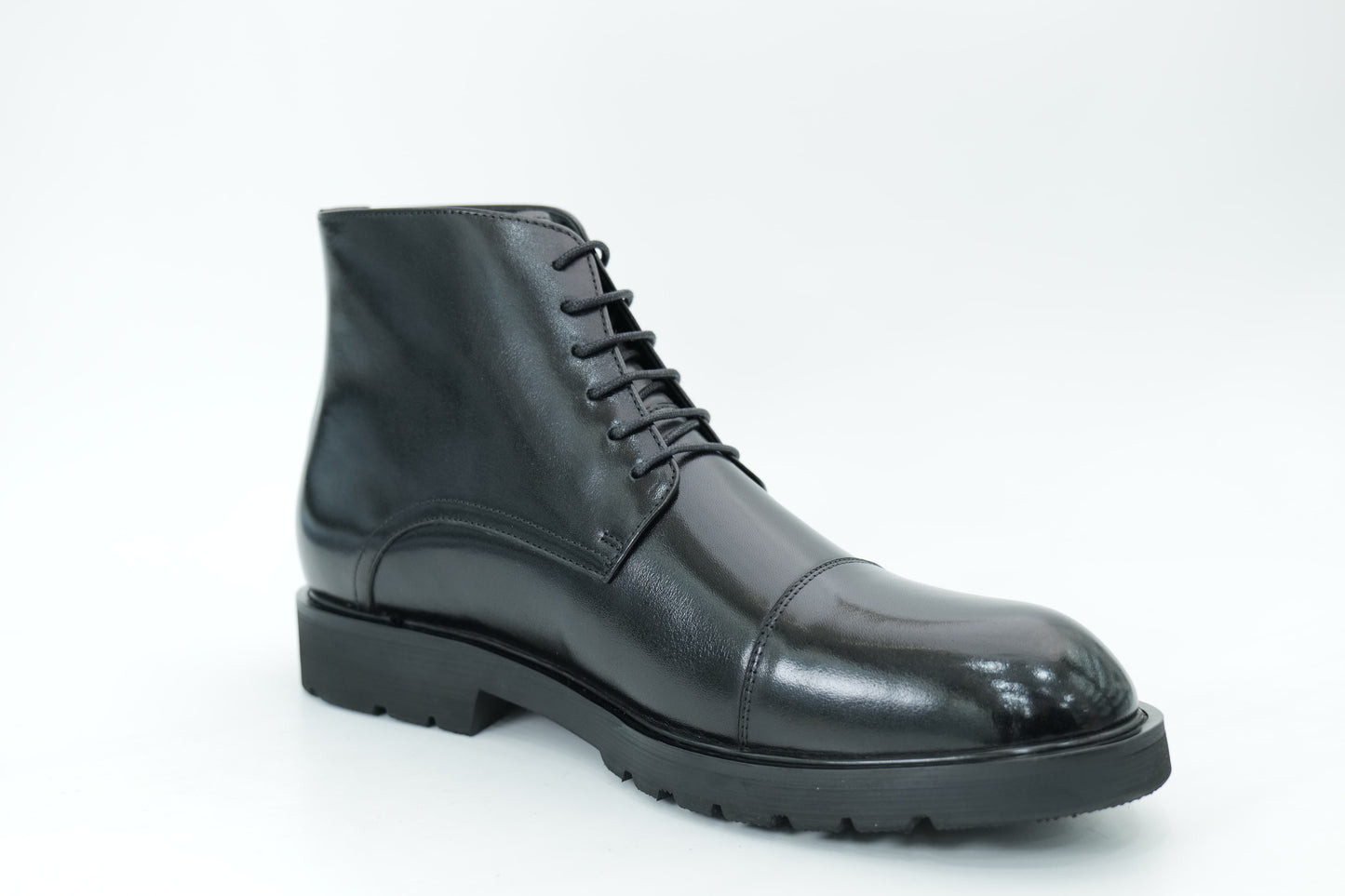 Mid-high boots
