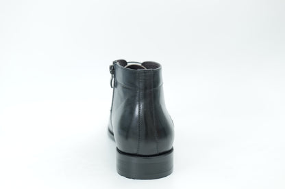 Mid-high boots